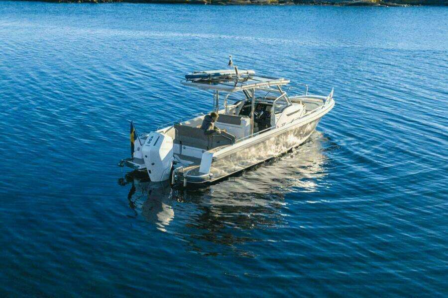 31ft Nimbus Yacht For Sale