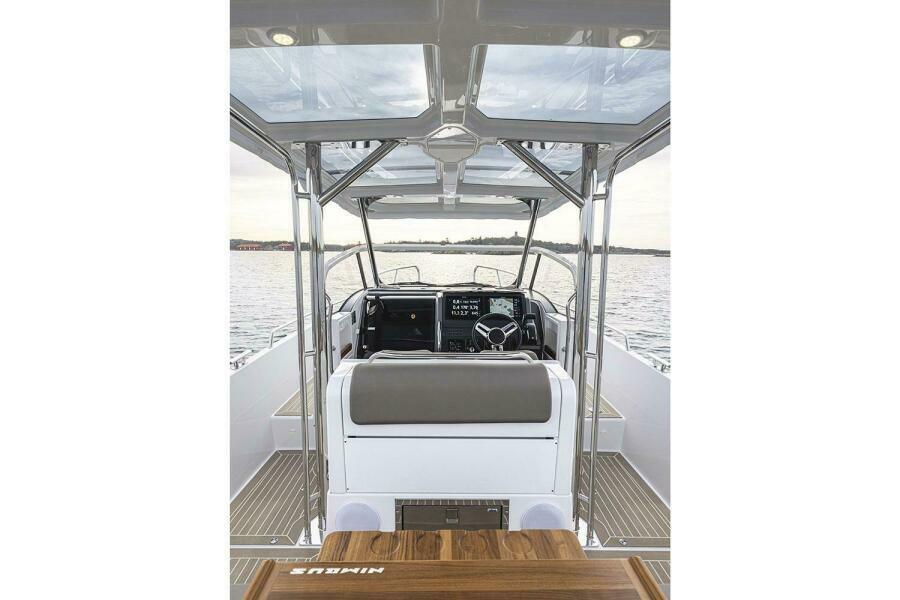 31' 2025 Nimbus Tender 9