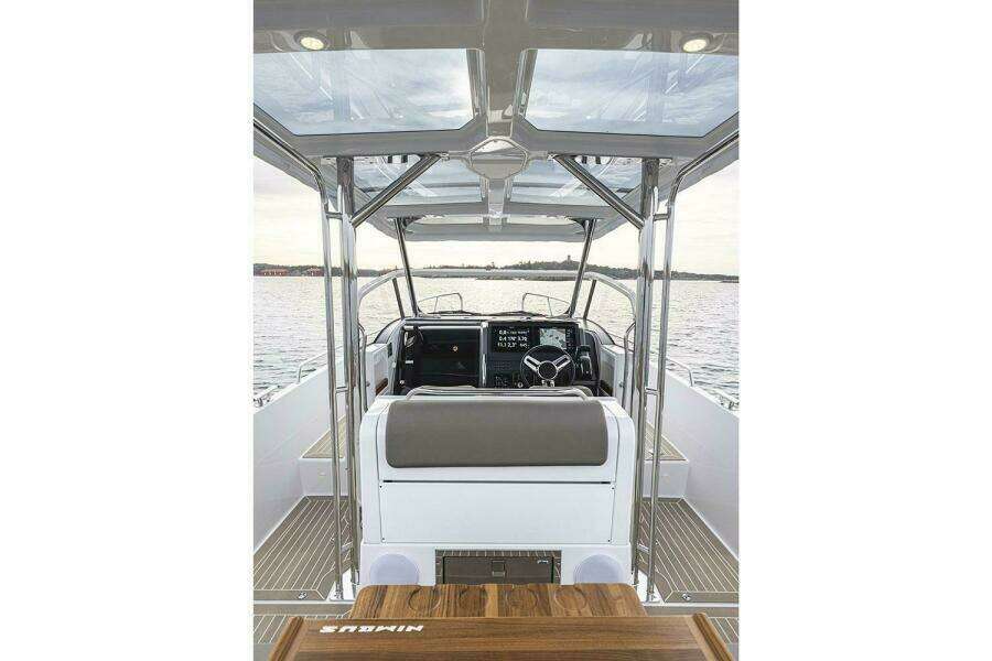 31ft Nimbus Yacht For Sale