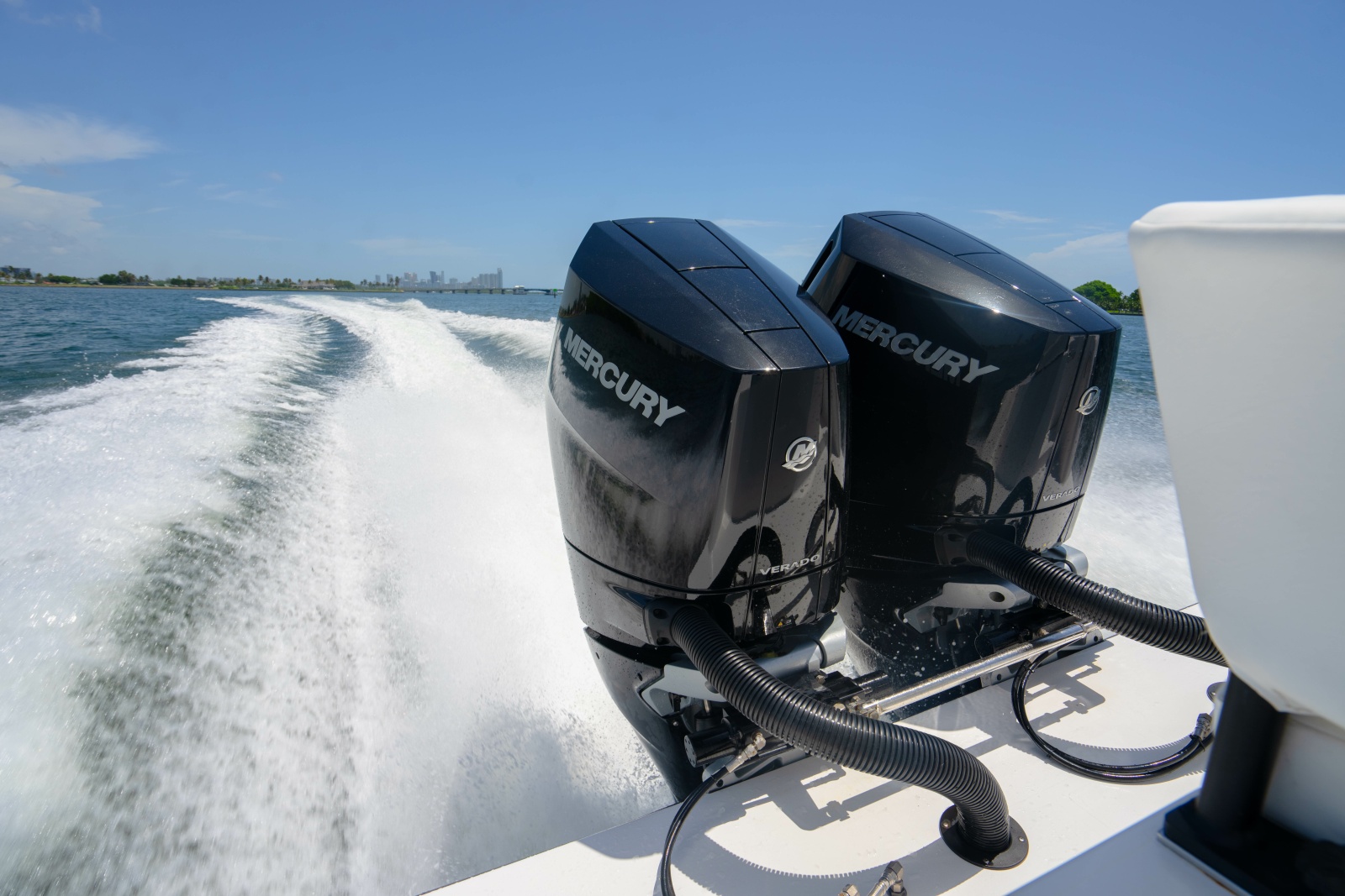 2027 Reef Runner 340