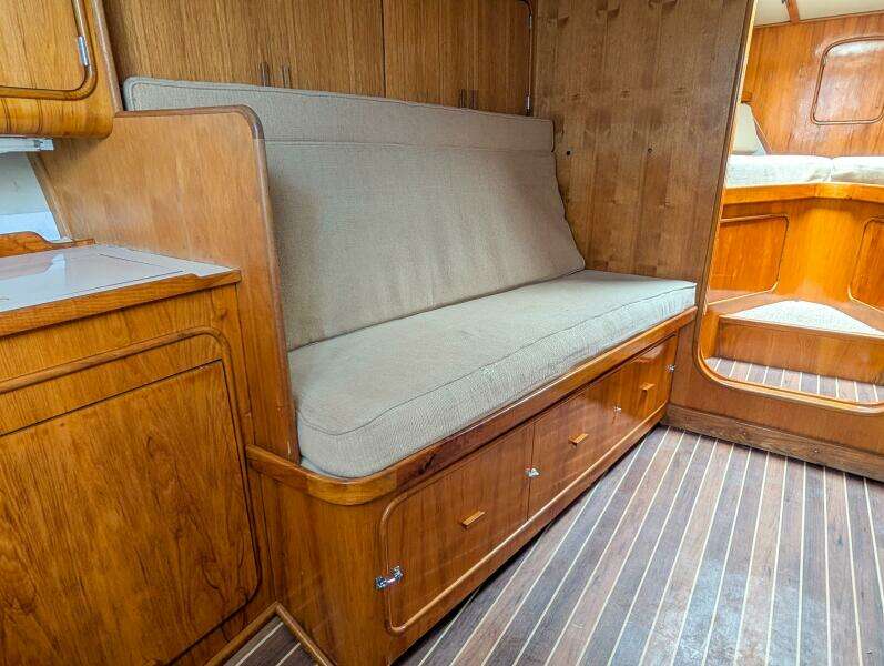 SASSY GIRL 40ft Tides Yacht For Sale