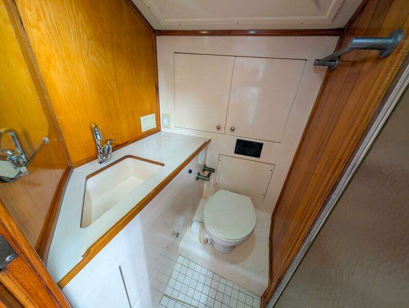 SASSY GIRL 40ft Tides Yacht For Sale