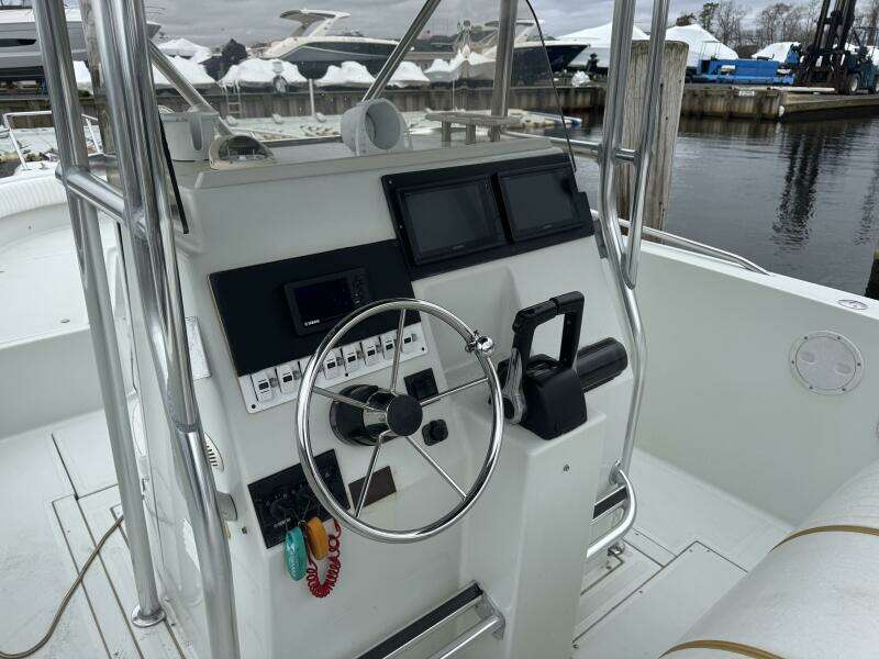 27ft Stamas Yacht For Sale