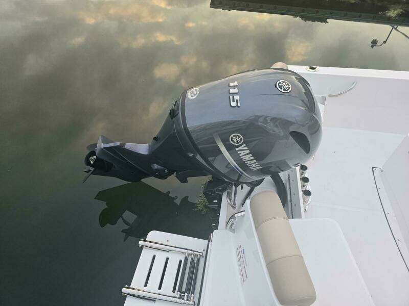 17ft Edgewater Yacht For Sale