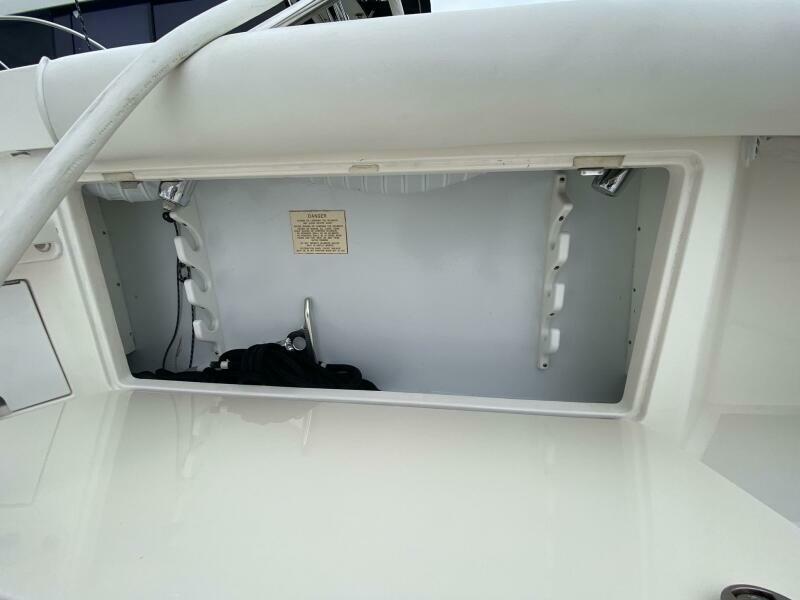 40' 2006 Cabo 40 Express