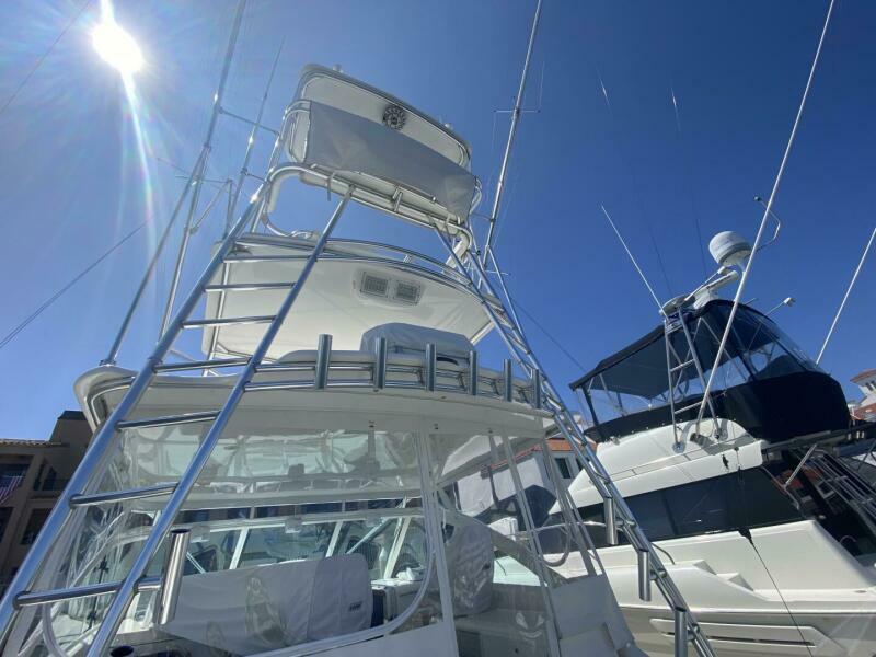 40' 2006 Cabo 40 Express