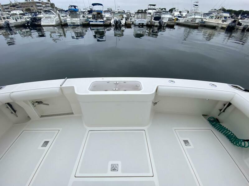 40' 2006 Cabo 40 Express