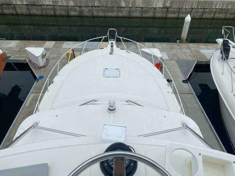 2006 Cabo 40 Express - BUZZ CATCHER