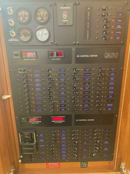 40' 2006 Cabo 40 Express