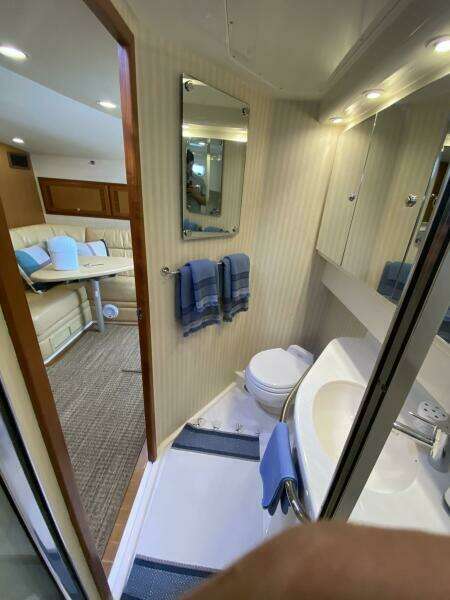 2006 Cabo 40 Express - BUZZ CATCHER