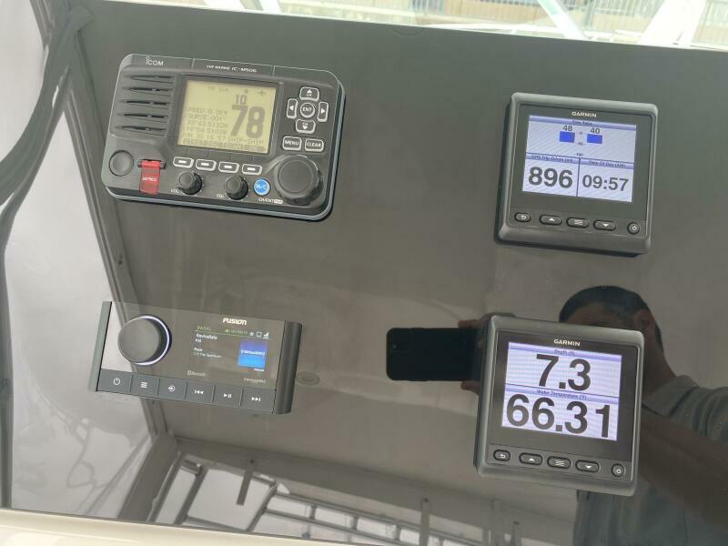 40' 2006 Cabo 40 Express