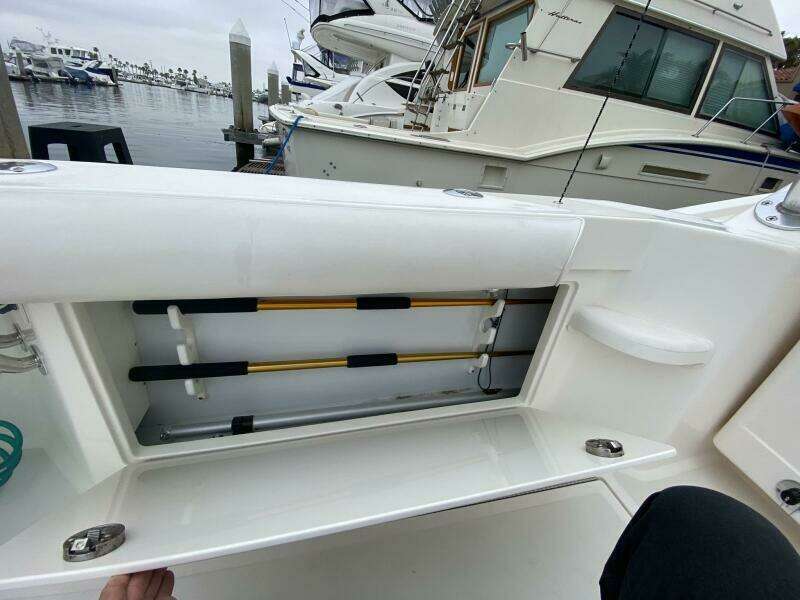 2006 Cabo 40 Express - BUZZ CATCHER