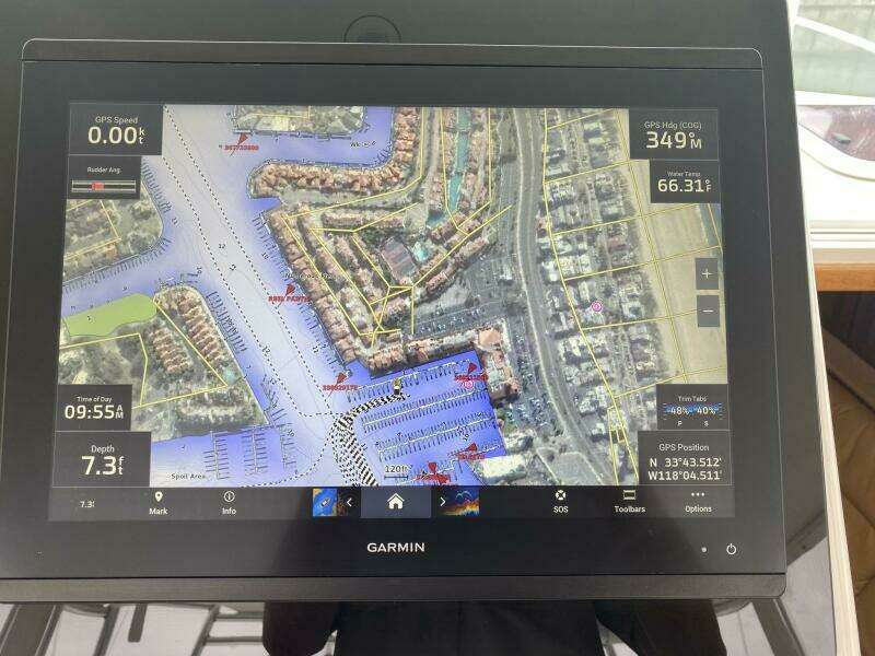 2006 Cabo 40 Express - BUZZ CATCHER