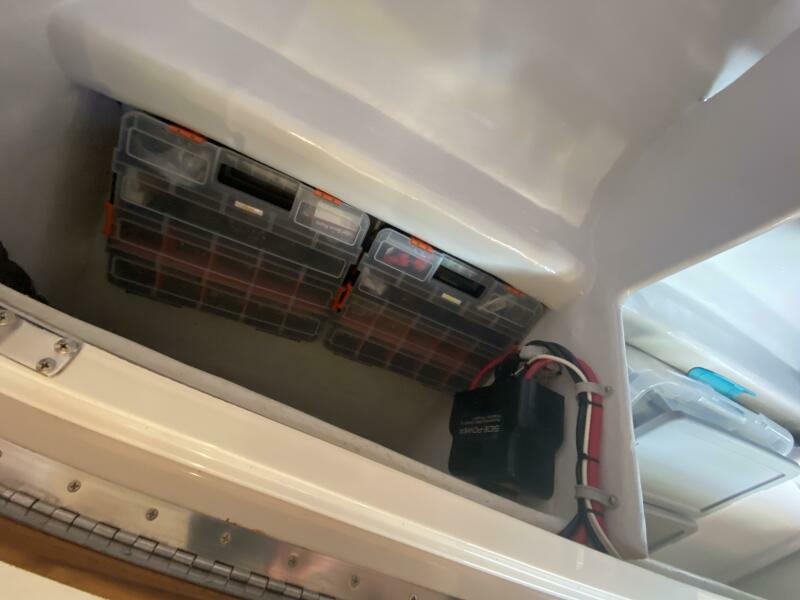 40' 2006 Cabo 40 Express