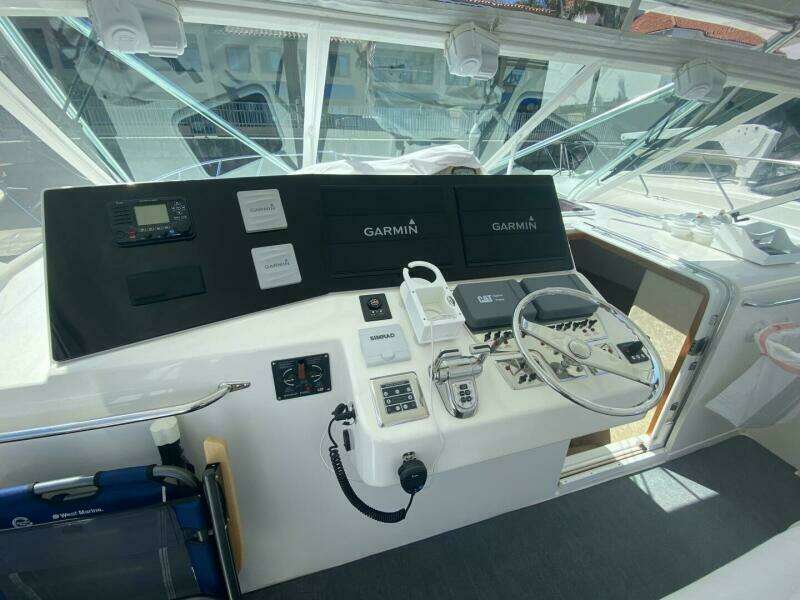 2006 Cabo 40 Express - BUZZ CATCHER