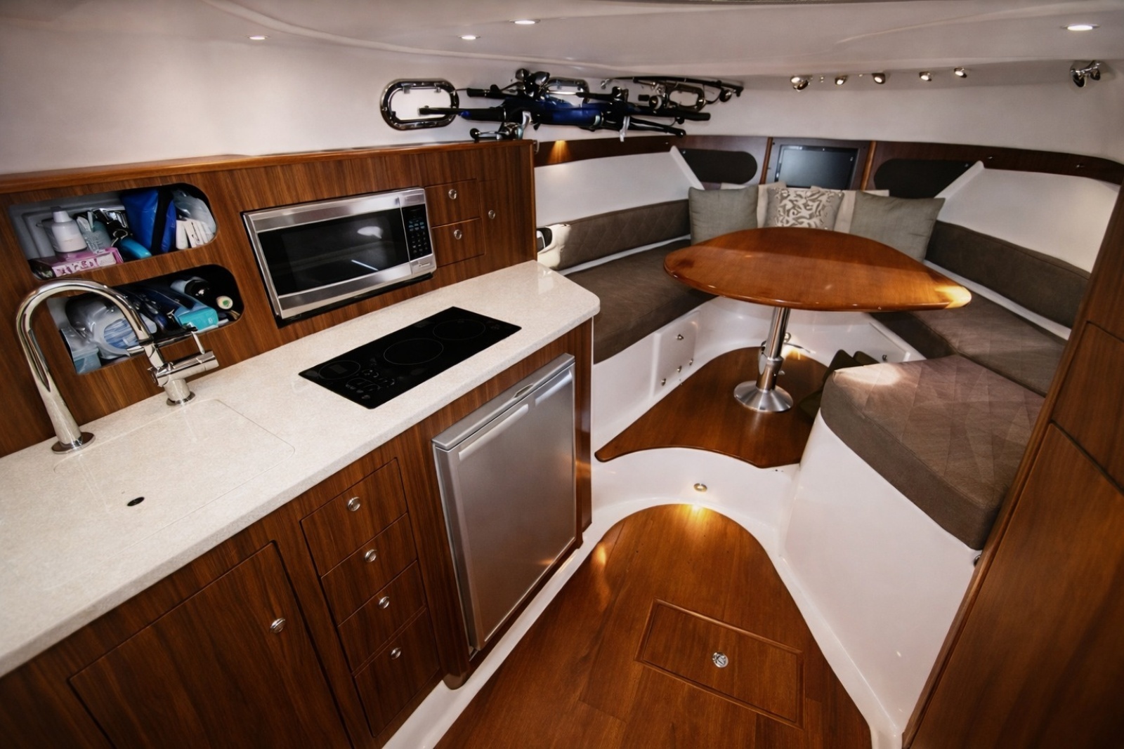 Cast Strength 36ft Pursuit Yacht For Sale