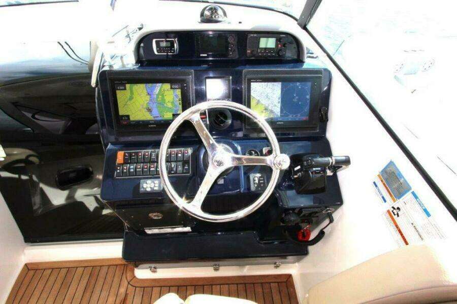 Cast Strength 36ft Pursuit Yacht For Sale