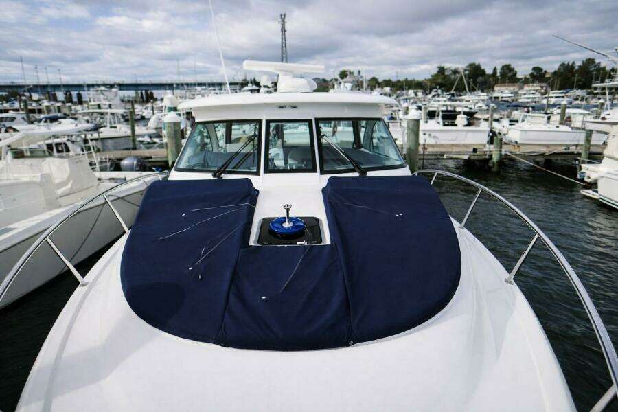 Cast Strength 36ft Pursuit Yacht For Sale