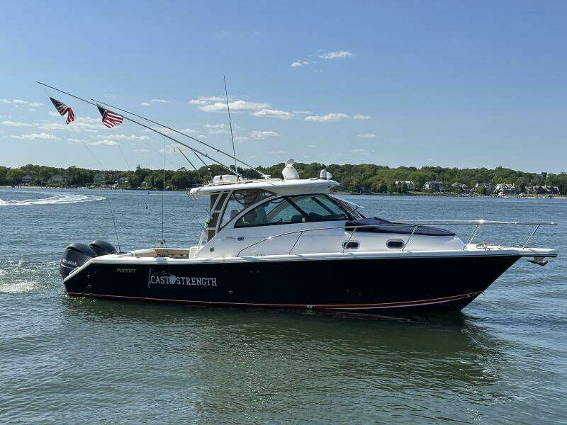 Cast Strength 36ft Pursuit Yacht For Sale