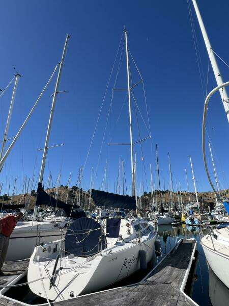 Relentless 31ft Sydney Yacht For Sale