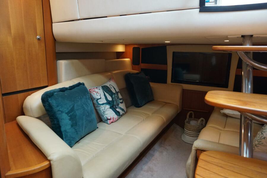 39' 2007 Tiara Yachts 3900 Sovran