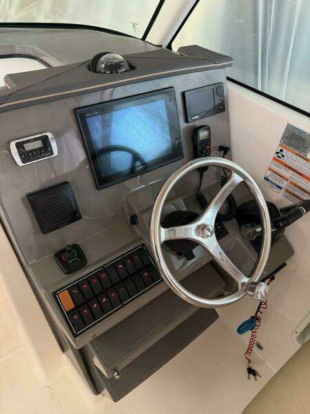 29ft Pursuit Yacht For Sale