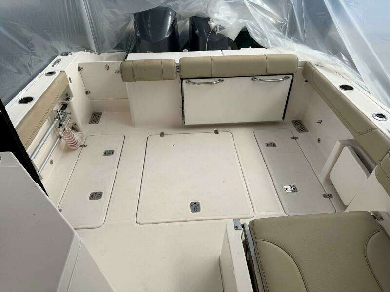 29ft Pursuit Yacht For Sale