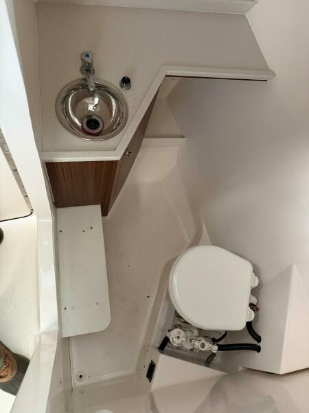 29' 2017 Pursuit DC 295