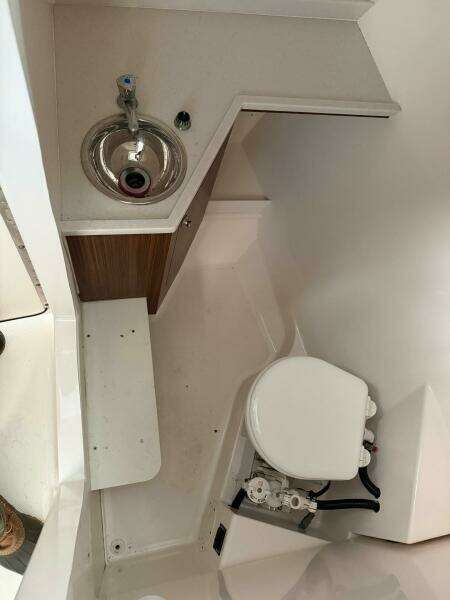 29ft Pursuit Yacht For Sale