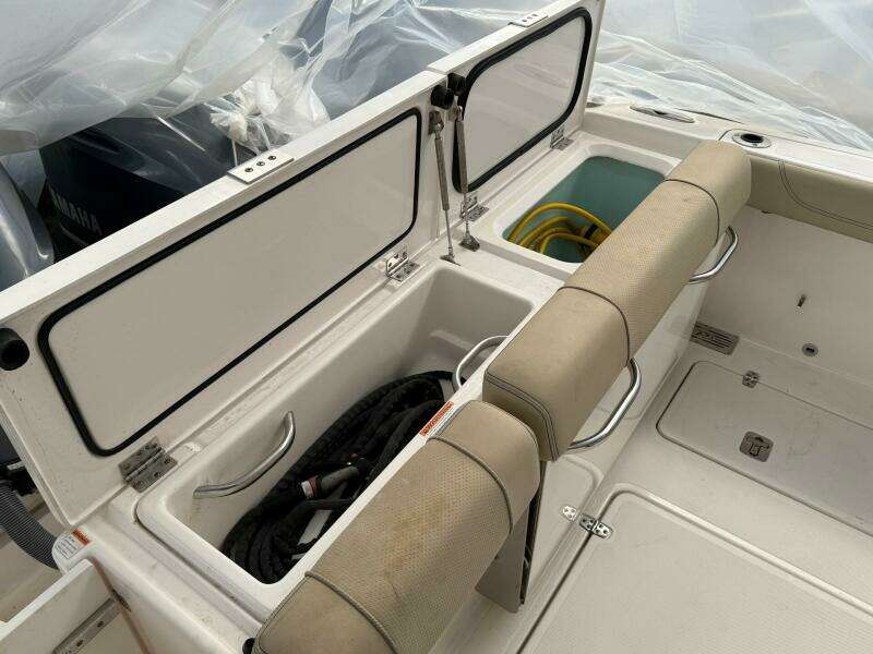 29ft Pursuit Yacht For Sale