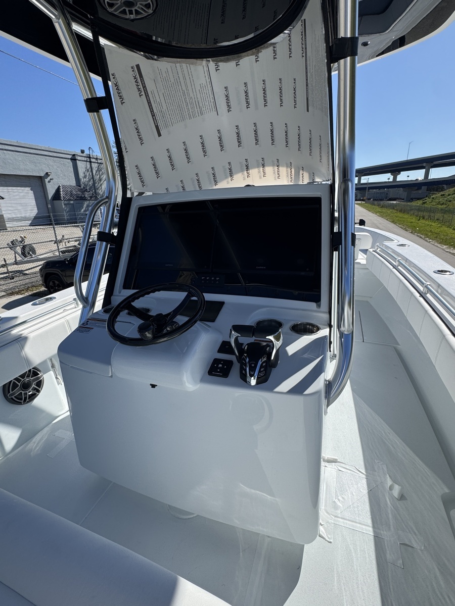 32ft Contender Yacht For Sale