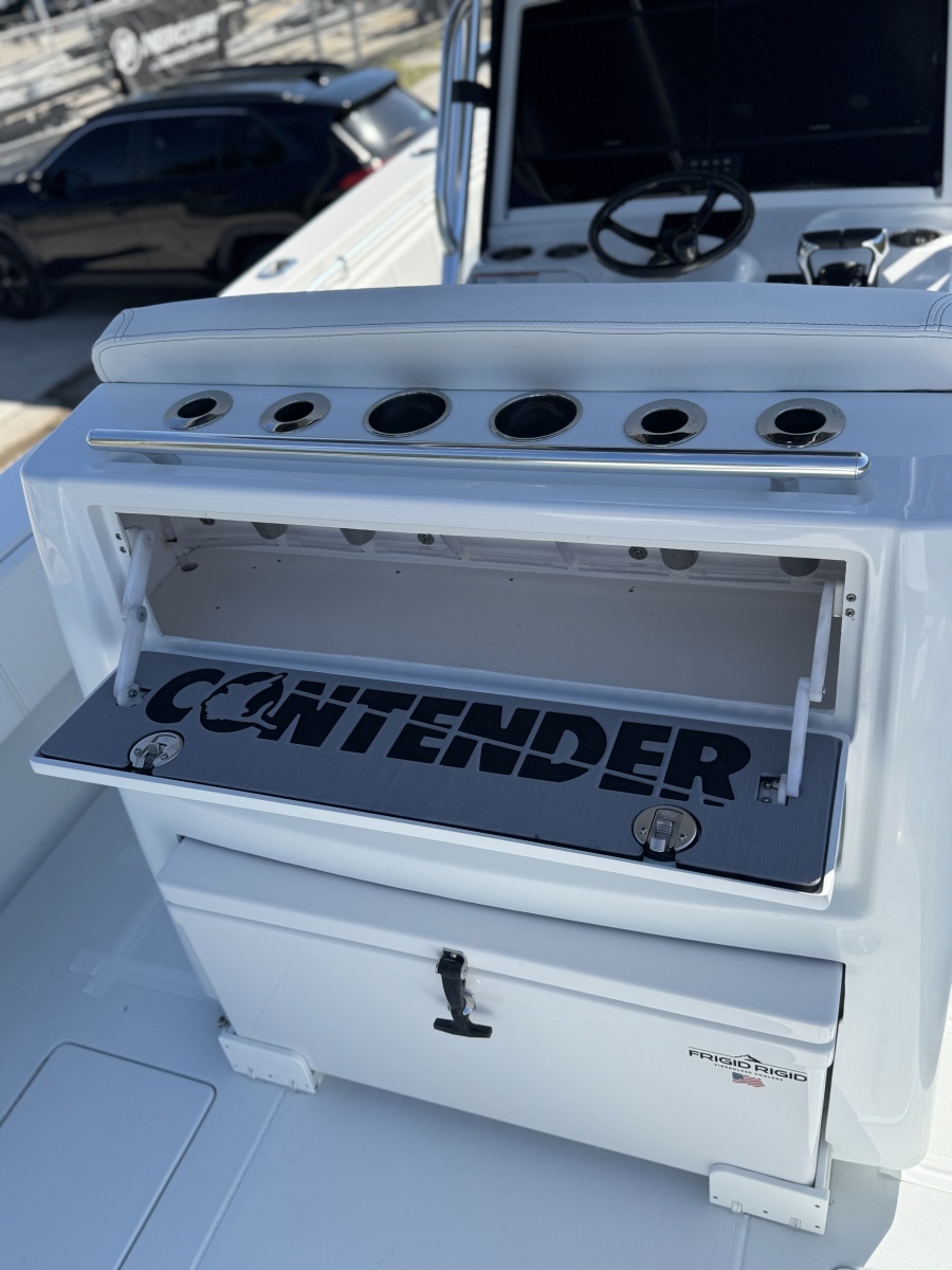 32ft Contender Yacht For Sale