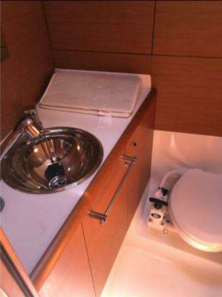 Zephyr 42ft Jeanneau Yacht For Sale