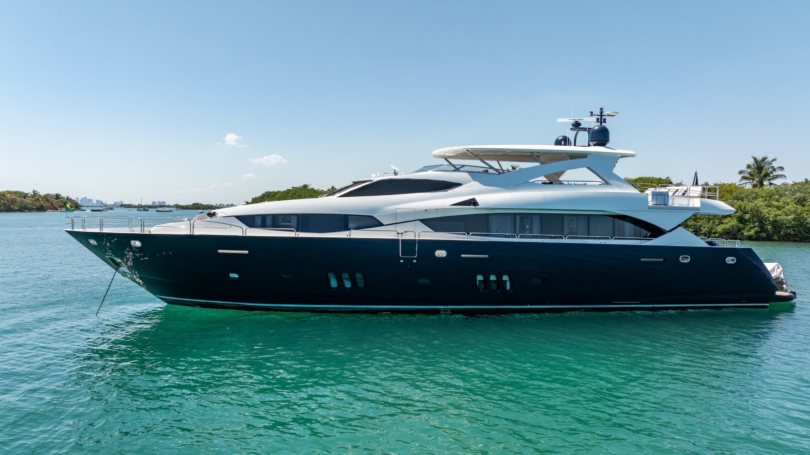 2010 Sunseeker 34 Metre Yacht