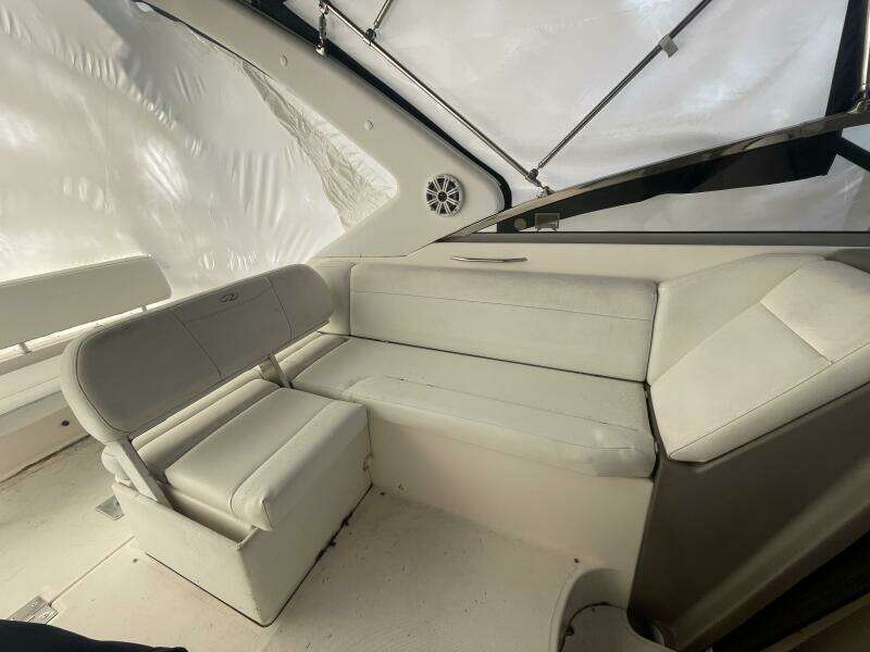 28ft Regal Yacht For Sale