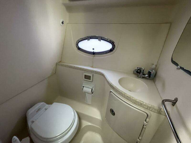 28ft Regal Yacht For Sale