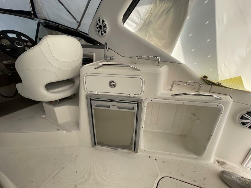 28' 2006 Regal 2860 Window Express