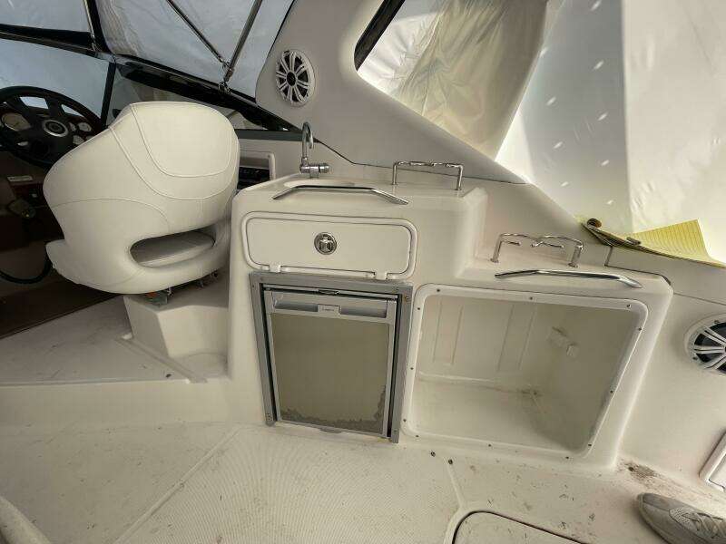 28ft Regal Yacht For Sale