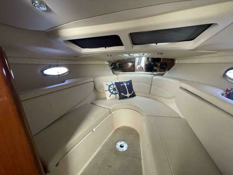 28ft Regal Yacht For Sale