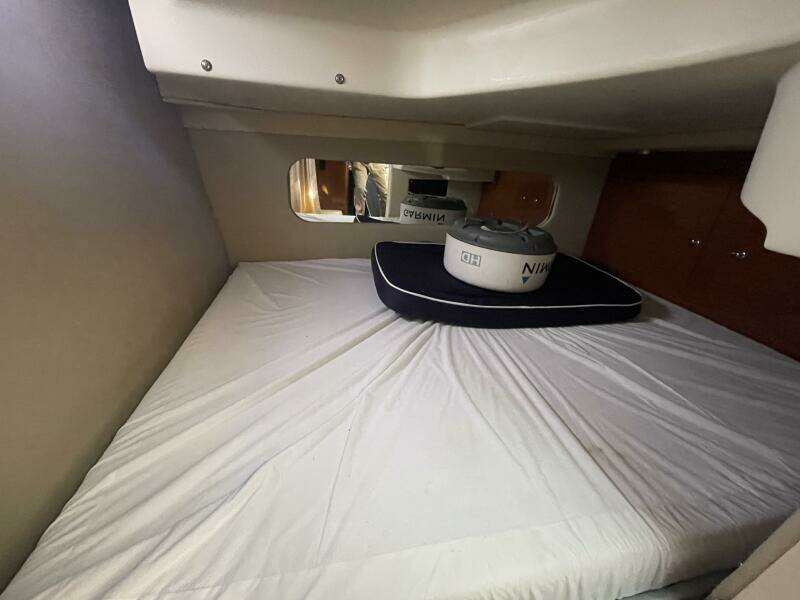 28ft Regal Yacht For Sale