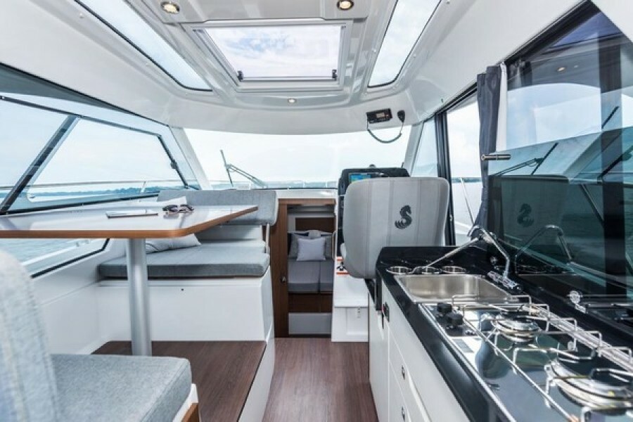 27' 2026 Beneteau Antares 9
