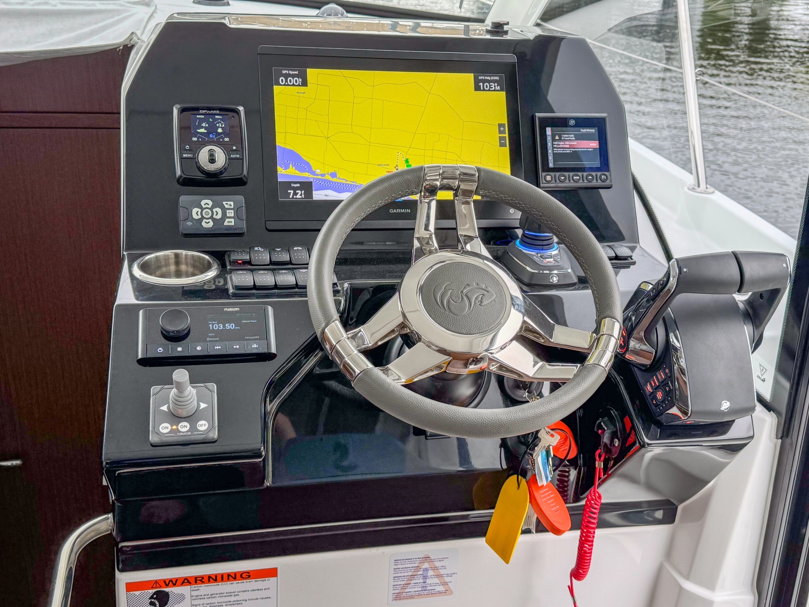 36' 2026 Beneteau Antares 11