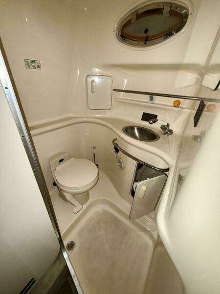 33ft Sea Ray Yacht For Sale