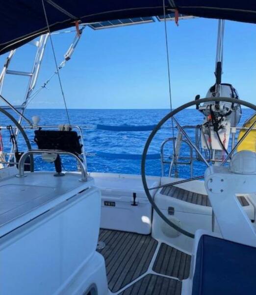 45' 2006 Jeanneau 45