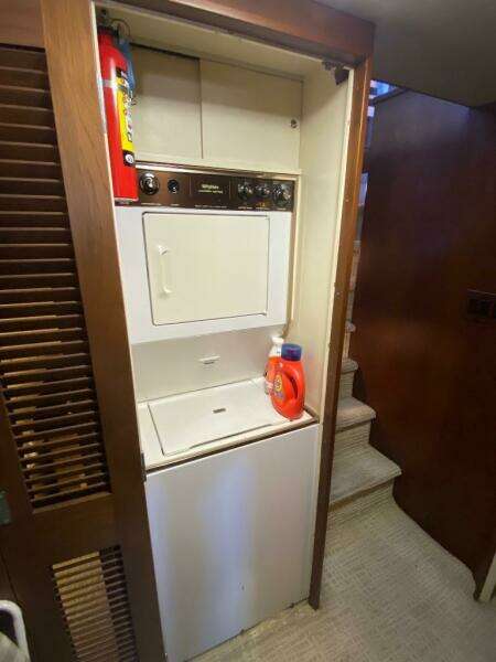 80ft Burger Yacht For Sale