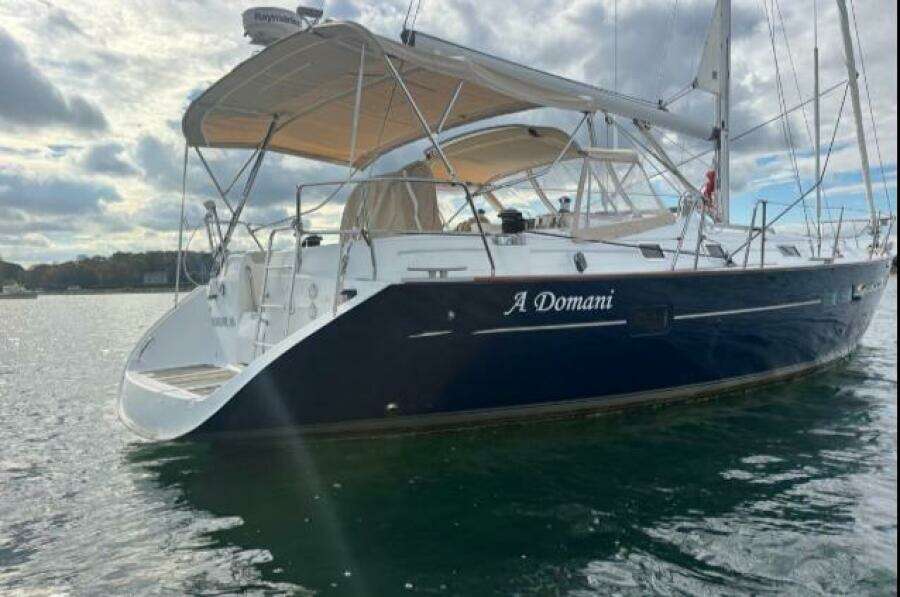 A Domani 40ft Beneteau Yacht For Sale