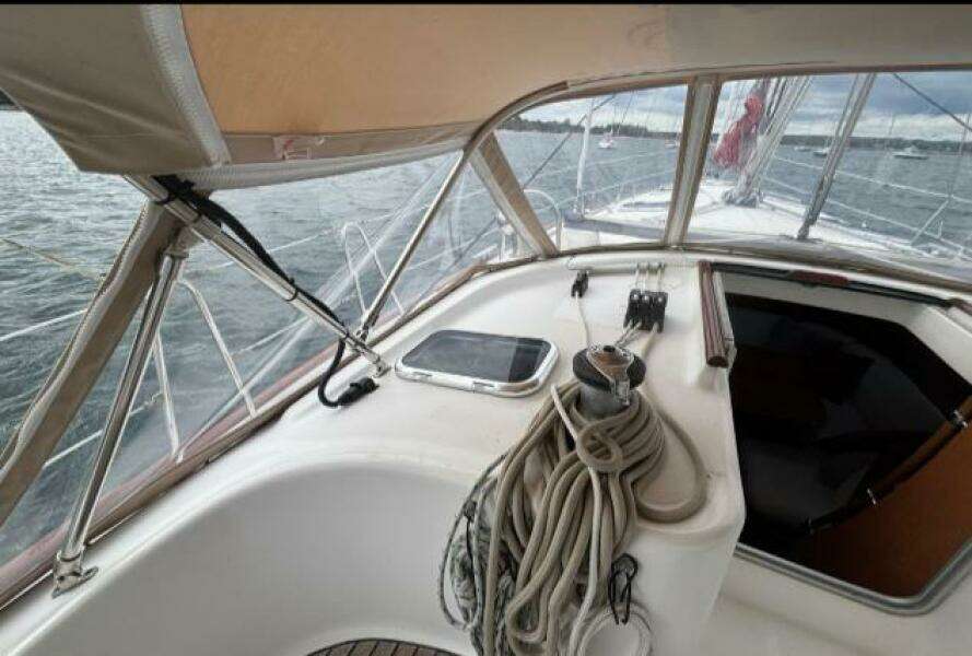 A Domani 40ft Beneteau Yacht For Sale