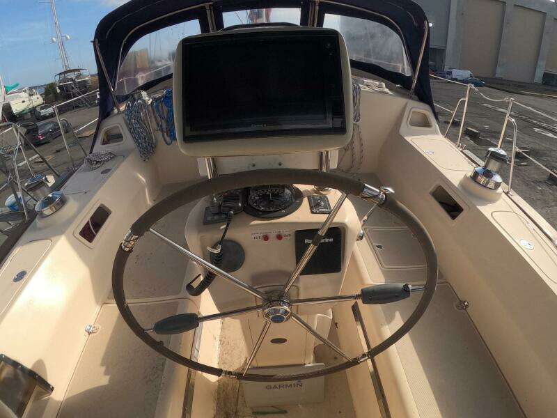 3 DOLPHINS 37ft Island Packet Yacht For Sale
