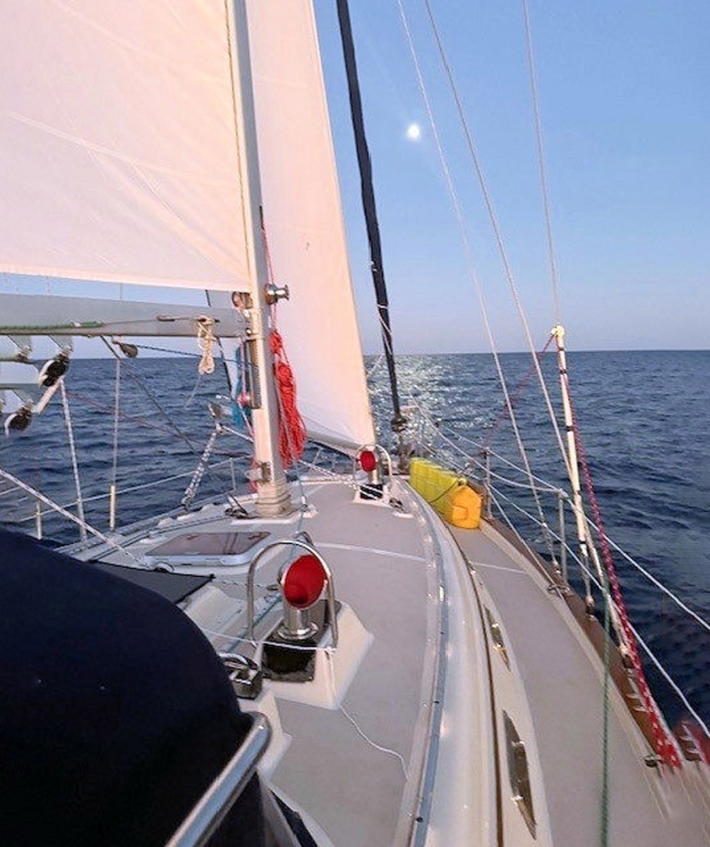 3 DOLPHINS 37ft Island Packet Yacht For Sale