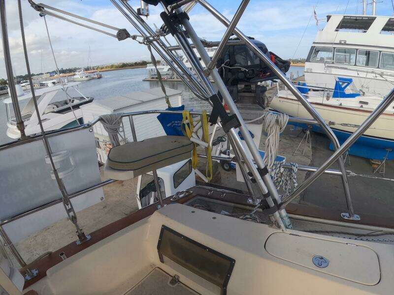 3 DOLPHINS 37ft Island Packet Yacht For Sale